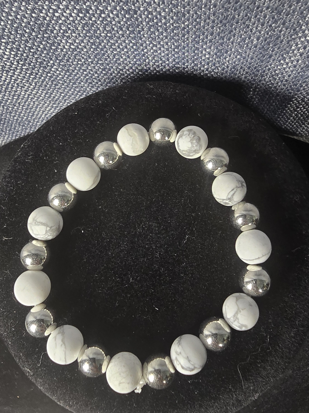White Howlite and Silver Bead Stretch Bracelet